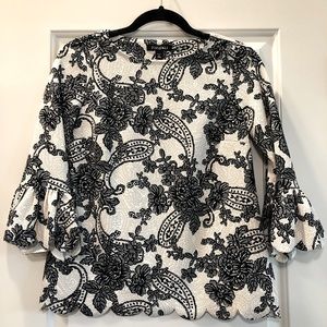 Scalloped women’s dress shirt/blouse